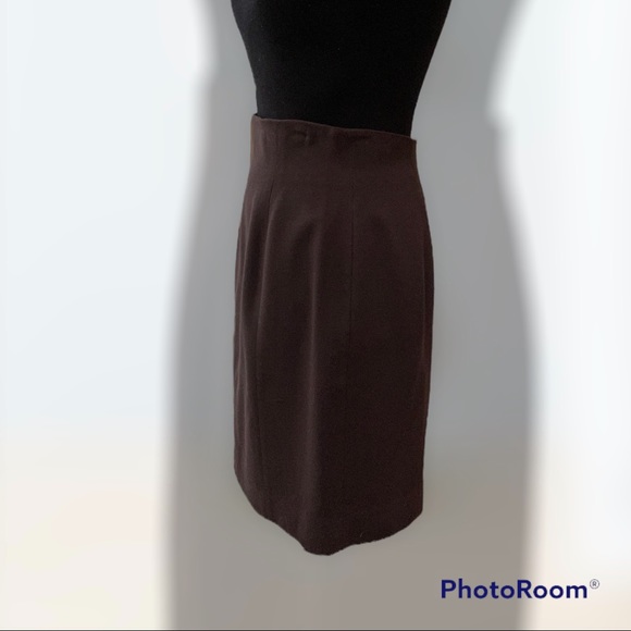 🐥 2/$30 Vintage 70’s high-waisted brown worsted wool skirt! - Picture 4 of 7